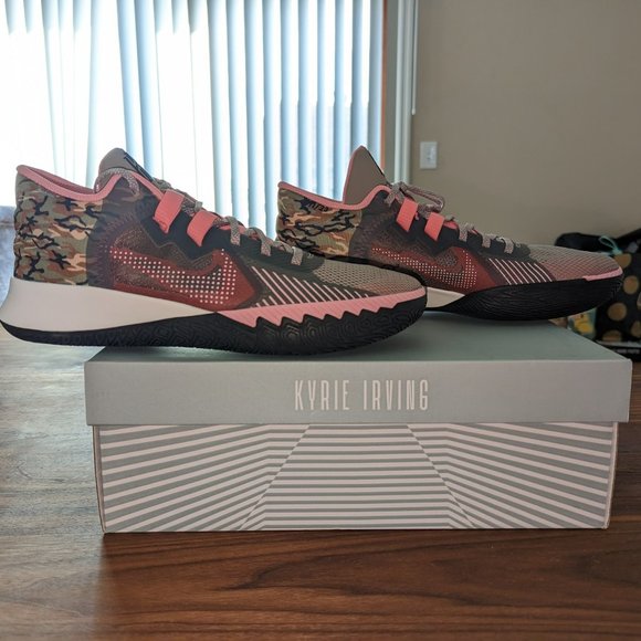 Kyrie Irving Flytrap 5 in Moon Fossil and Pink Snail - Picture 1 of 4
